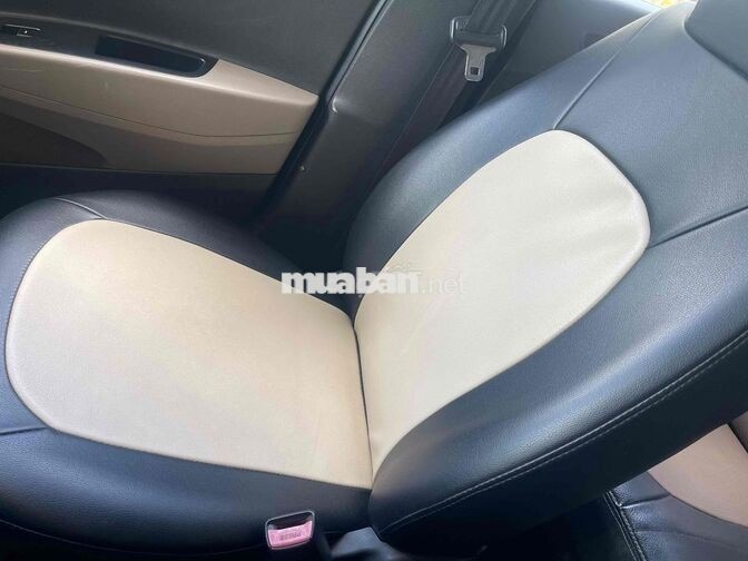 Hyundai Grand i10 2017 5 chỗ Xăng Số sàn Trắng