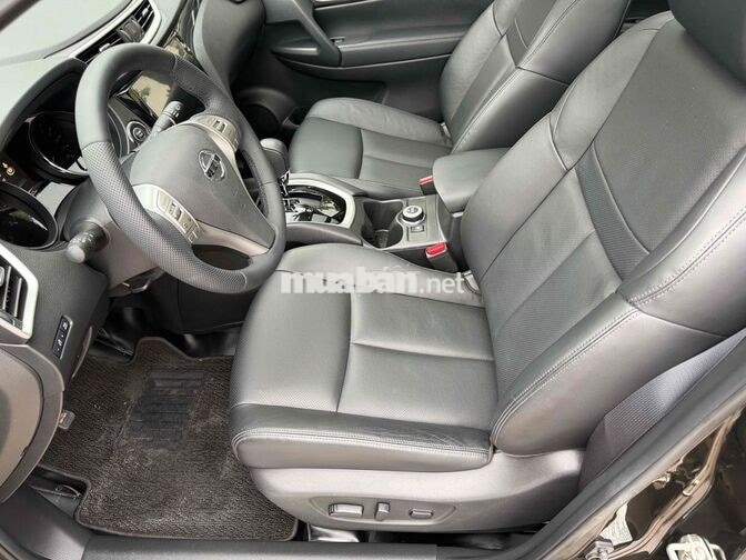 Nissan X-Trail 2017 SV 4WD 1vạn2 xám