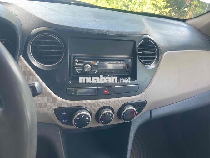 Hyundai Grand i10 2017 5 chỗ Xăng Số sàn Trắng