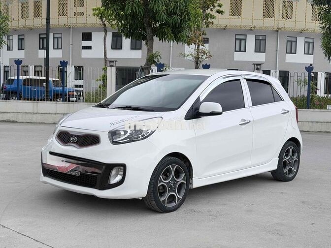 KIA Morning 5 chỗ tự động xăng trắng