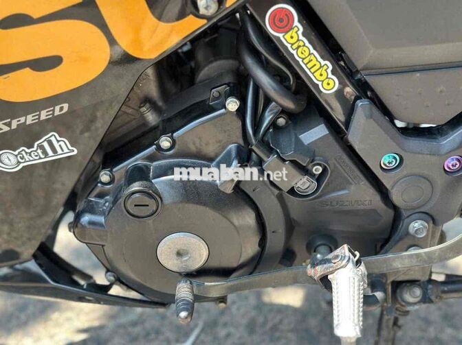 Suzuki Raider R150 150cc Đen vàng