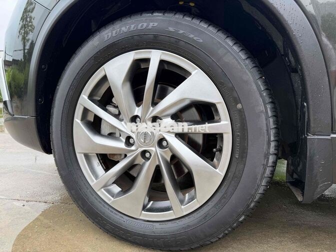 Nissan X-Trail 2017 SV 4WD 1vạn2 xám