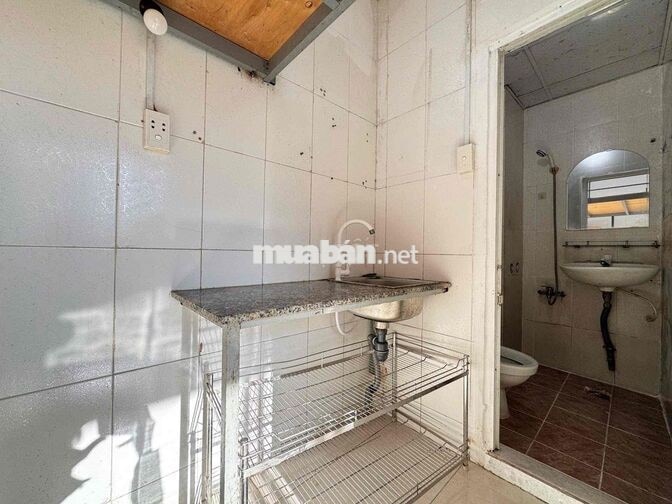 CHO THUÊ TRỌ CỬA SỔ 2tr9 TRƯỜNG CHINH QUẬN 12