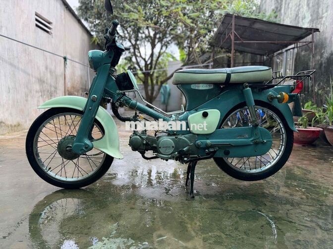 Honda Super Cub C50 màu xanh