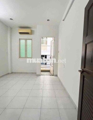 Hẻm Xe Hơi - Nguyễn Trãi Quận 5 44m2 4 Tầng 4 PN - 22 Tr