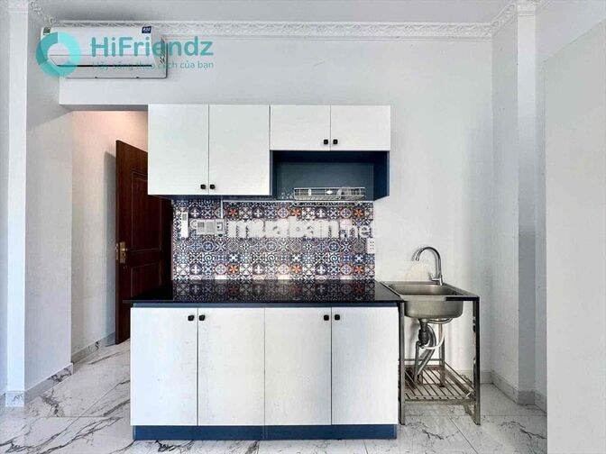 Căn hộ mini mới xinh Ban công Full nội thất mặt tiền Trần Hưng Đạo Q5