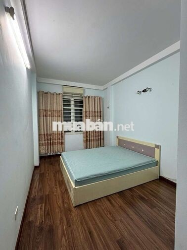 Nhà 5 tầng cho thuê phố Văn Cao 34m², ô tô đỗ cửa, giá 14 triệu/tháng