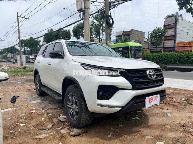 Toyota Fortuner 2022 93000 km Trắng