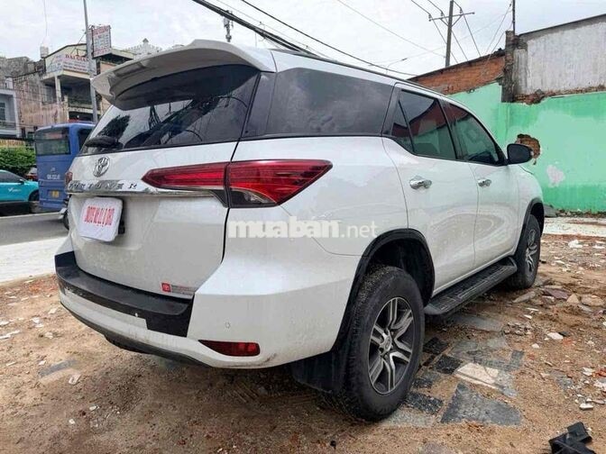 Toyota Fortuner 2022 93000 km Trắng