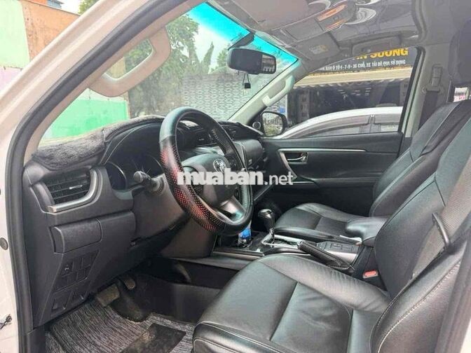 Toyota Fortuner 2022 93000 km Trắng