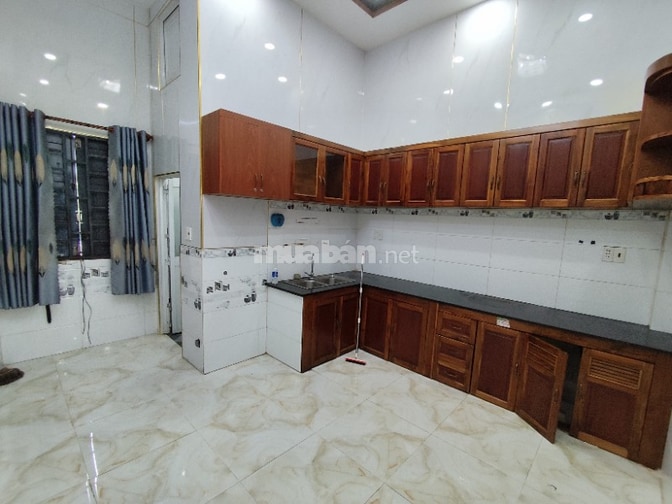 NHÀ 3 LẦU HXH GẦN SÔNG VÀM THUẬT THÔNG RA TX 52