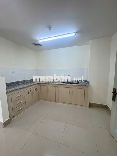 Bán căn hộ CC 1050 Phan Chu Trinh. DT: 61,5m2. Đã có sổ. 2PN. Lô B