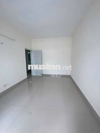 Bán căn hộ CC 1050 Phan Chu Trinh. DT: 61,5m2. Đã có sổ. 2PN. Lô B