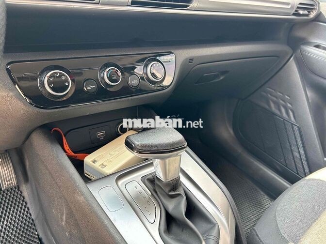 Hyundai Stargazer 2024