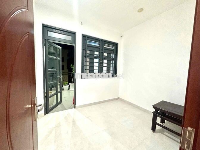 Nhà Mới Full Nội Thất TKTQ.Tân Phú. DT:3.5 X 12 3lầu 3PN 2WC