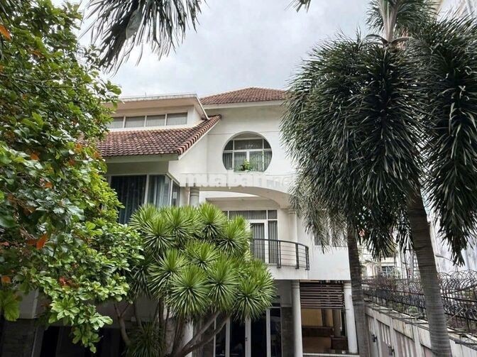 Cho thuê nhà 10a nguyễn trung trực bình thạnh 324m2 nở hậu 14m