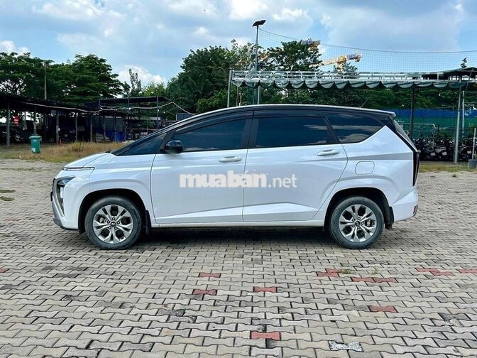 Hyundai Stargazer 2024