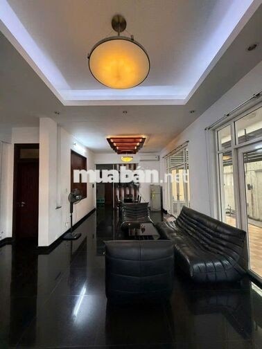 Cho thuê nhà 10a nguyễn trung trực bình thạnh 324m2 nở hậu 14m