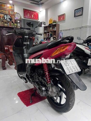 Honda Click màu Đỏ