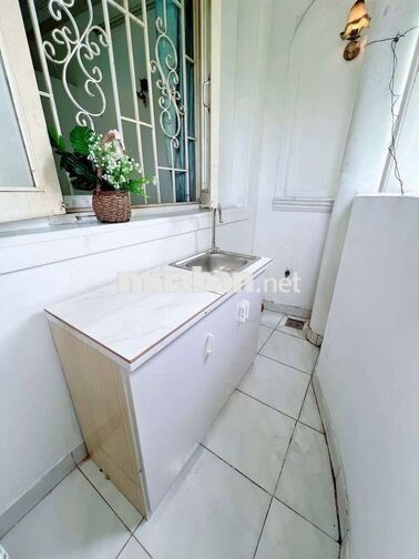 Studio có ban công phù hợp 1ng1xe