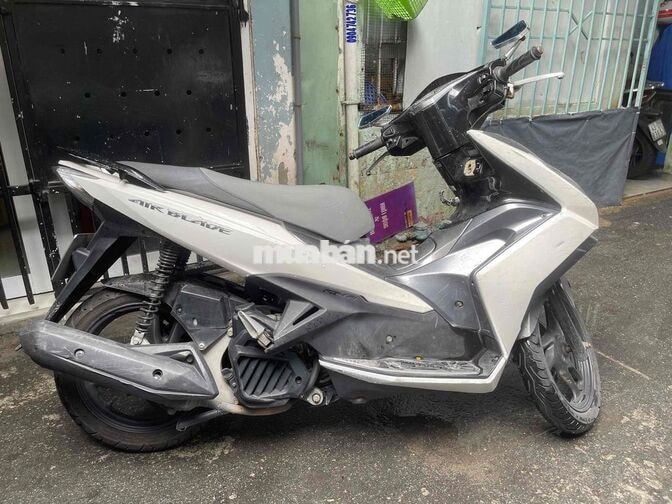Honda Air Blade 2015 trắng xám