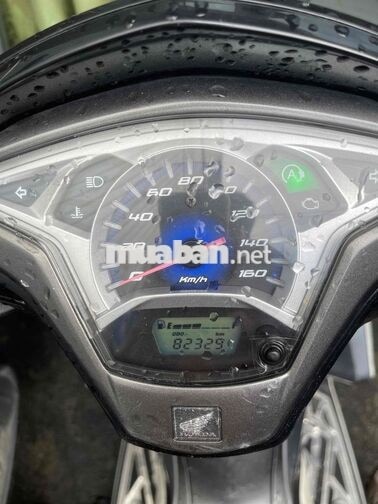 Honda Air Blade 2015 trắng xám