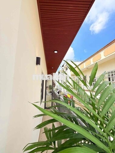 nhà mới nguyên căn 2 mặt tiền 246 đường 26/3