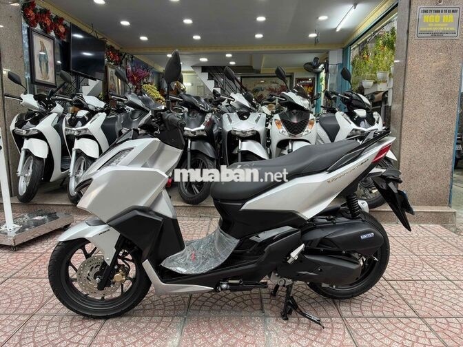 Honda VARIO 160 2023 Bạc Porsche BSTP Chính Chủ