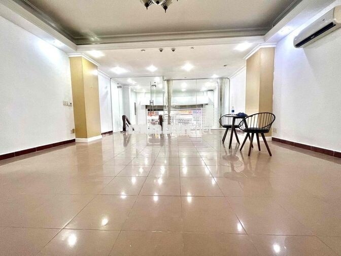 Cho thuê mặt bằng trệt ngang 6m, dt 50m2  ở 219 Khánh Hội Quận 4