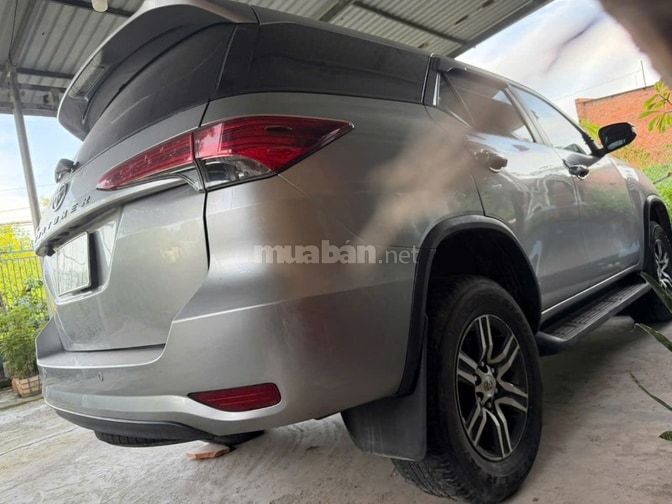 Cần bán gấp Toyota Fortuner gia đình