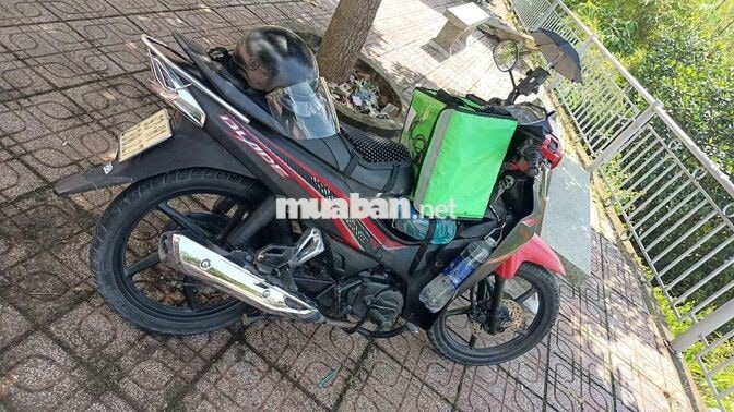 Honda Blade 110 2017 màu Đỏ đen