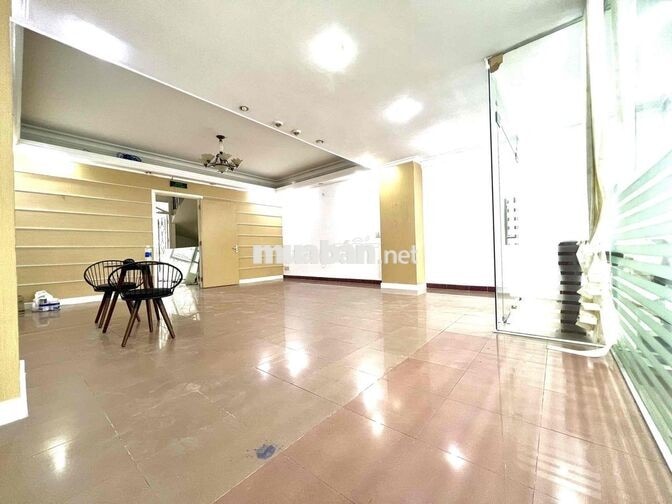 Cho thuê mặt bằng trệt ngang 6m, dt 50m2  ở 219 Khánh Hội Quận 4