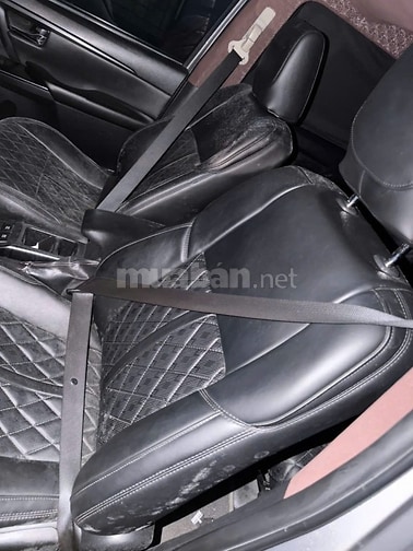 Cần bán gấp Toyota Fortuner gia đình