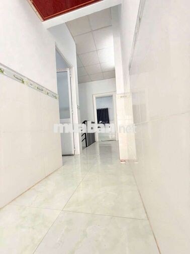 Cho thuê nhà đường Quốc Lộ 50 DT.4m×12m } 1 Lầu 2 Phòng 2 toilet.