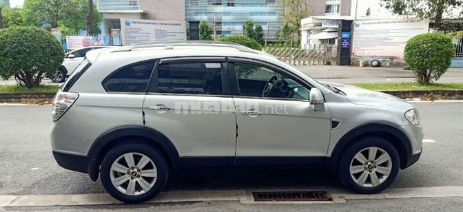 Bán rẻ CHEVROLET CAPTIVA MAX AT 2011 số tự động độ full Option rất đẹp
