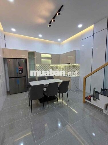 Nhà mặt tiền đường Tô Hiệu . quận Tân Phú . Tp. HCM