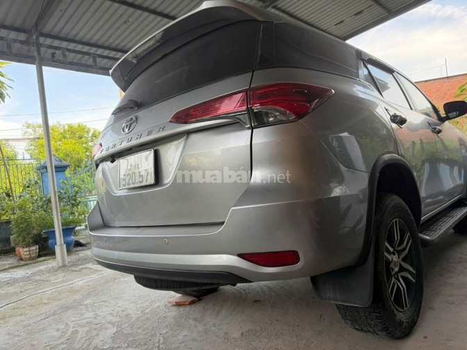 Cần bán gấp Toyota Fortuner gia đình