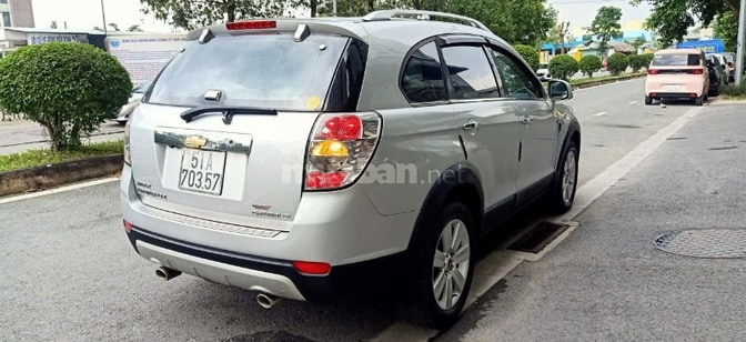 Bán rẻ CHEVROLET CAPTIVA MAX AT 2011 số tự động độ full Option rất đẹp