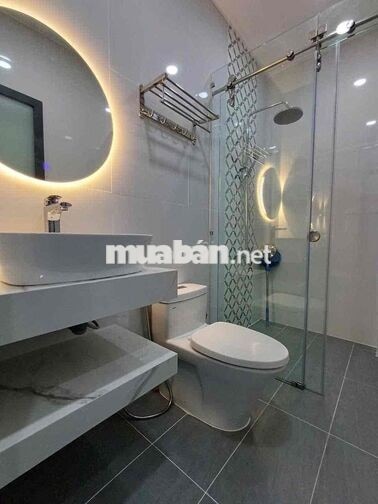Nhà mặt tiền đường Tô Hiệu . quận Tân Phú . Tp. HCM
