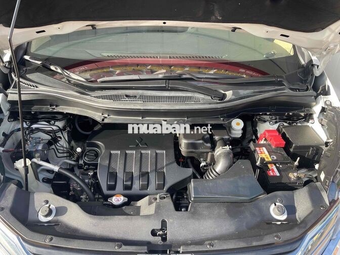 Mitsubishi Xpander Premium 2021 tự động trắng