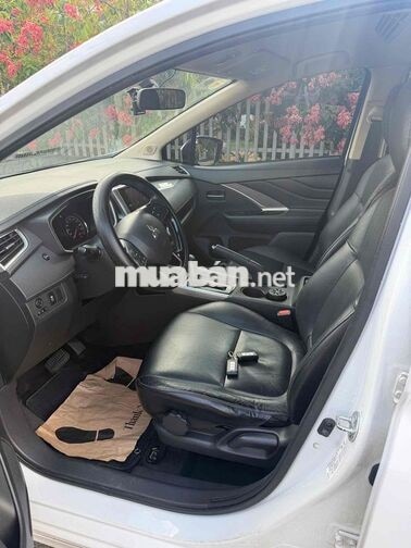 Mitsubishi Xpander Premium 2021 tự động trắng