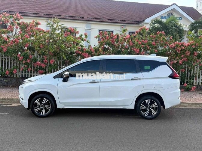 Mitsubishi Xpander Premium 2021 tự động trắng