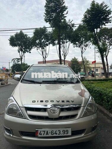 Toyota Innova 7 chỗ số sàn xăng bạc