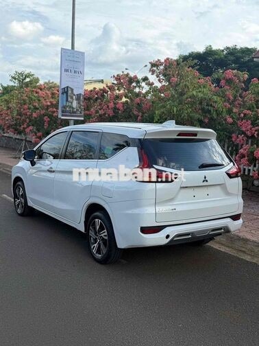 Mitsubishi Xpander Premium 2021 tự động trắng