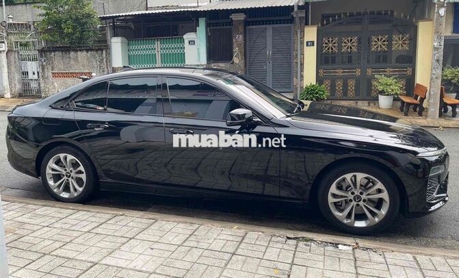 VINFAST LUX A2.0 2022 BASE ĐEN