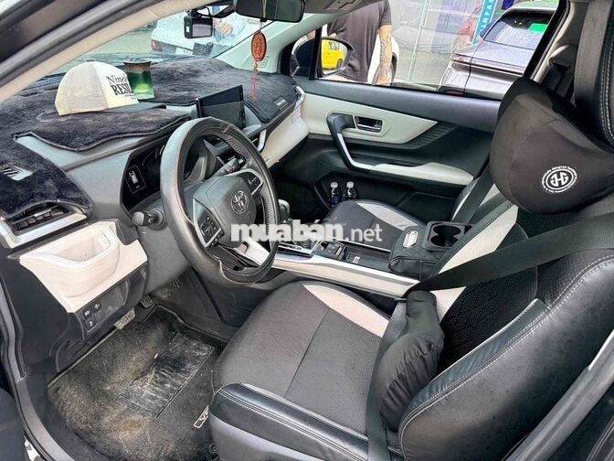 Toyota Veloz Top 2025 1.5 CVT Đen Hỗ Trợ Góp