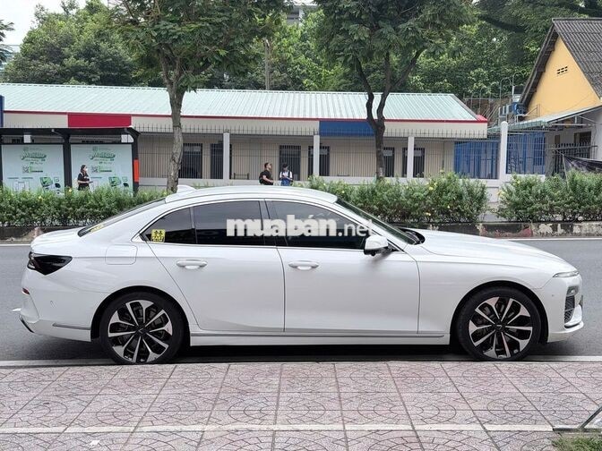 VINFAST LUX A PREMIUM 21 - MÀU TRẮNG SIÊU HOT
