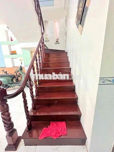CHO THUÊ NHÀ TRỆT LẦU 3 PHÒNG NGỦ KDC 91B