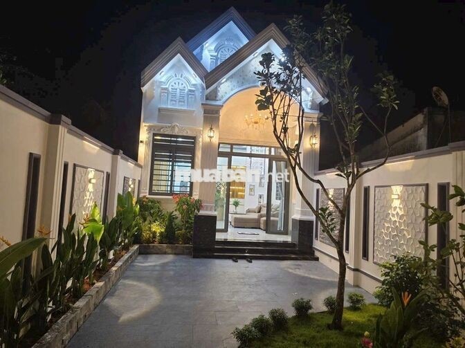 9 CHỦ BÁN NHÀ MỚI 100%  MẶT TIỀN HL173 GẦN CHỢ HỮU ĐỊNH