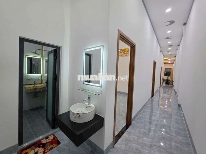 9 CHỦ BÁN NHÀ MỚI 100%  MẶT TIỀN HL173 GẦN CHỢ HỮU ĐỊNH